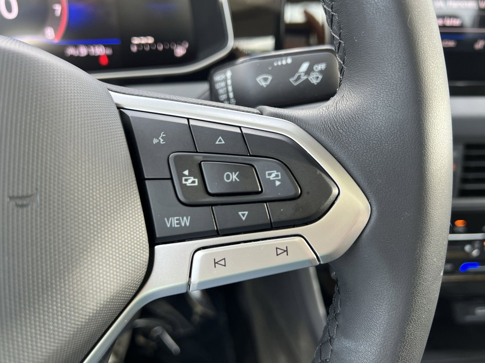 Used 2026 Volkswagen Jetta SE image 40