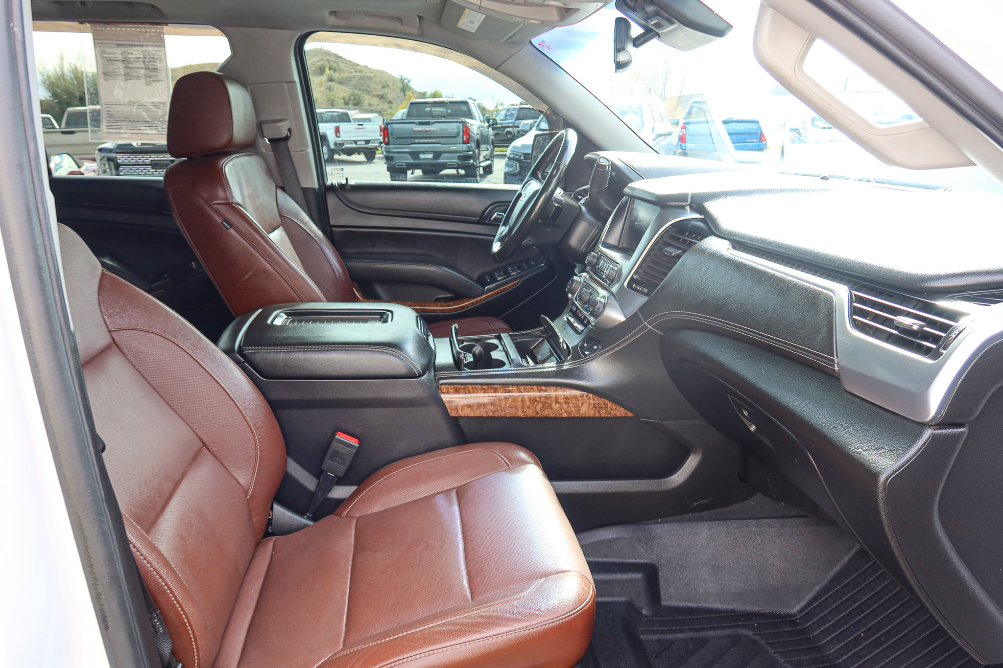 Used 2019 Chevrolet Tahoe Premier w/ Premier Plus Edition AWD/4WD image 12