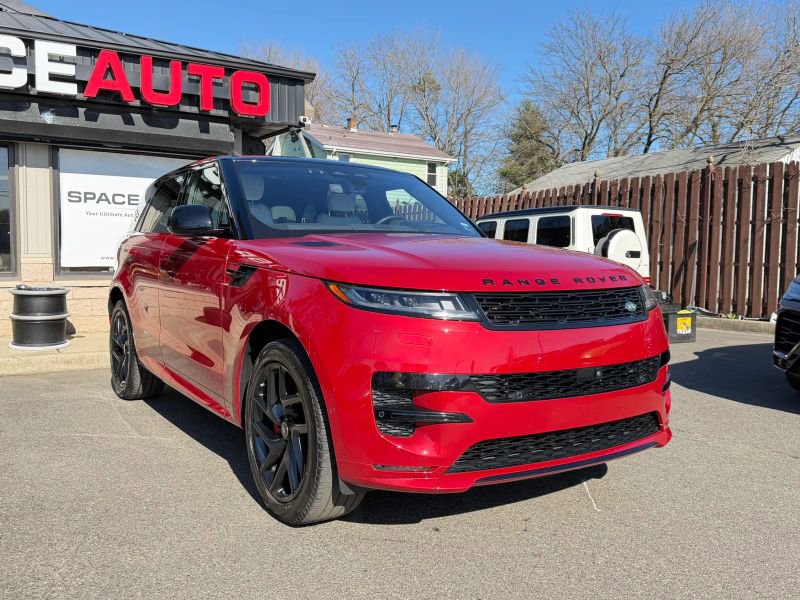 Used 2023 Land Rover Range Rover Sport SE Dynamic image 3