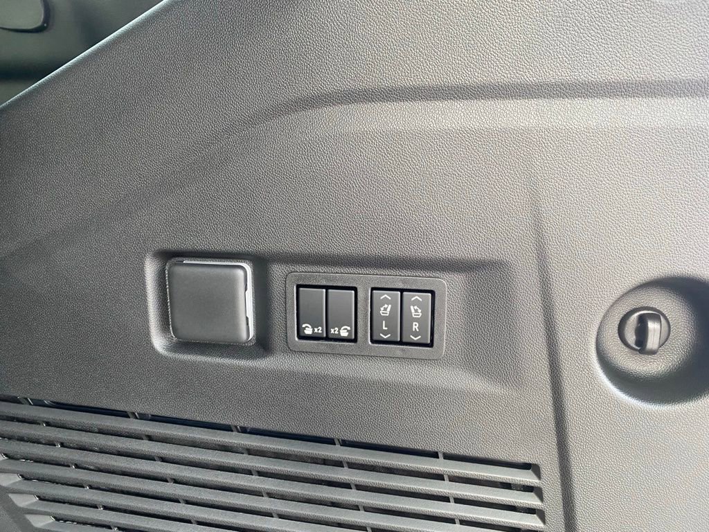 New 2026 Chevrolet Tahoe RST w/ RST Capability Package image 33