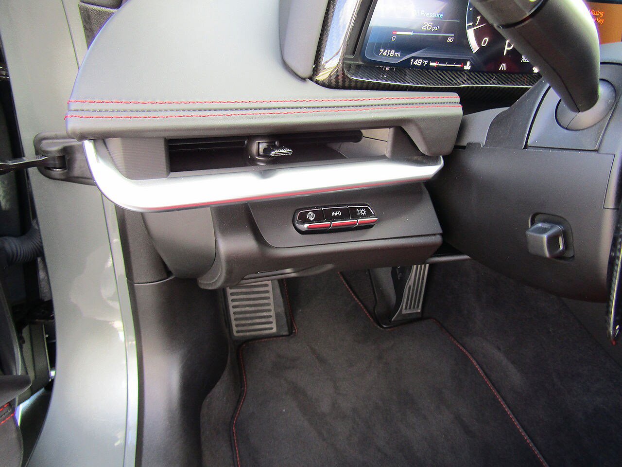 Used 2023 Chevrolet Corvette Z06 RWD image 15