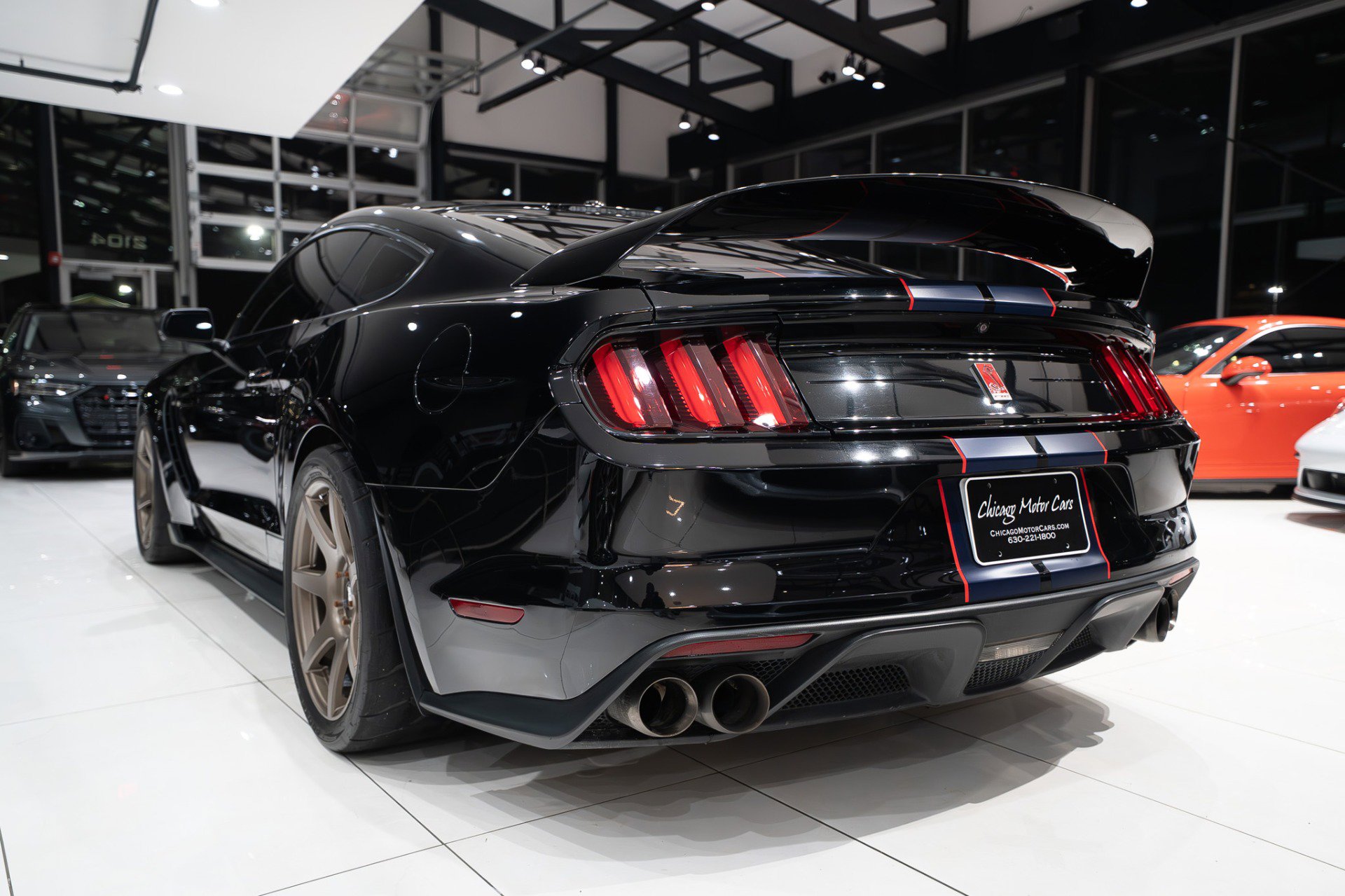 Used 2019 Ford Mustang Shelby GT350R w/ GT350R Equipment Group 920A RWD image 32