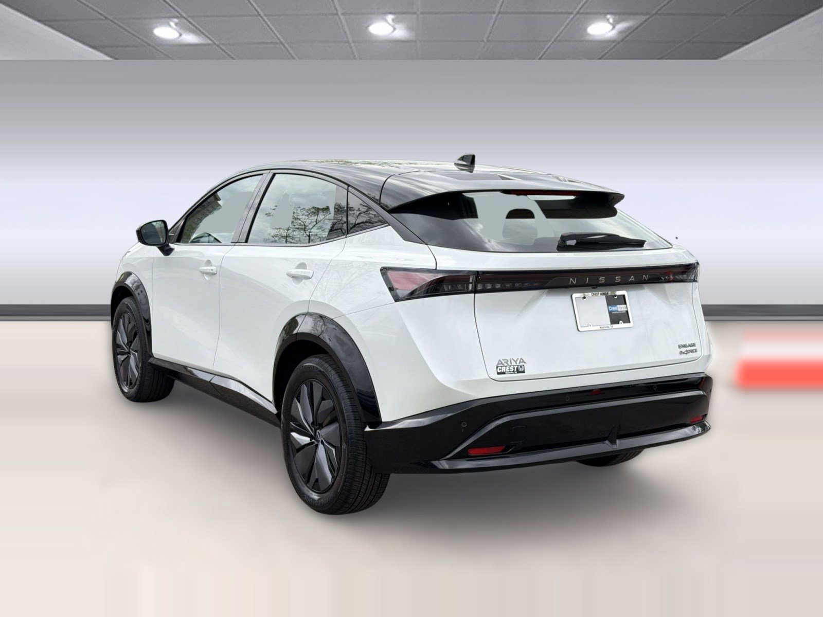 Used 2023 Nissan Ariya AWD image 3