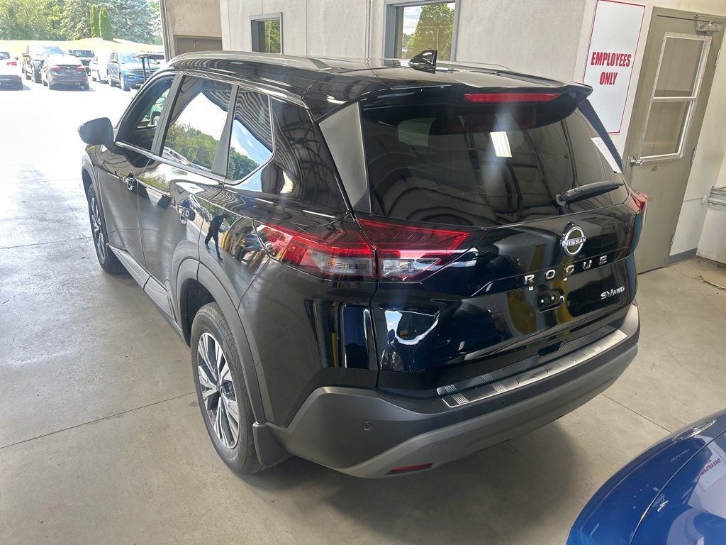 Used 2023 Nissan Rogue SV w/ SV Premium B Package AWD/4WD image 7
