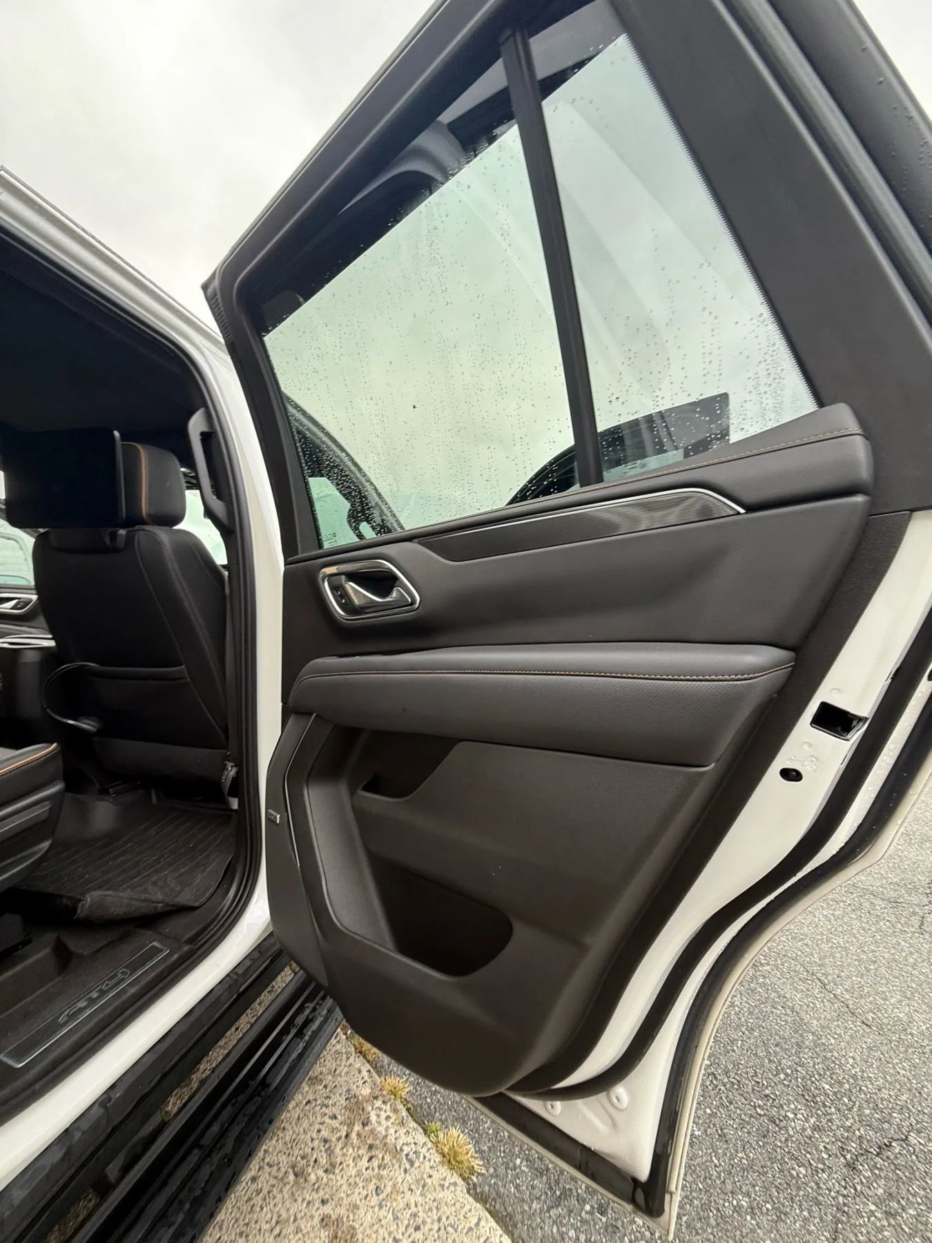 Used 2021 GMC Yukon AT4 w/ AT4 Premium Package image 47