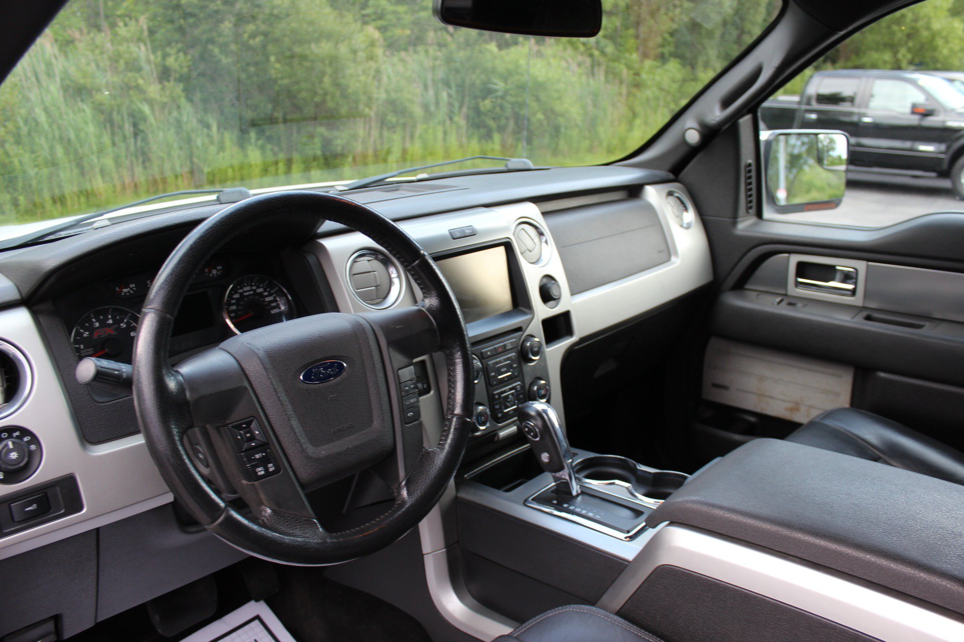 Used 2013 Ford F150 FX4 w/ Luxury Equipment Group AWD/4WD image 18