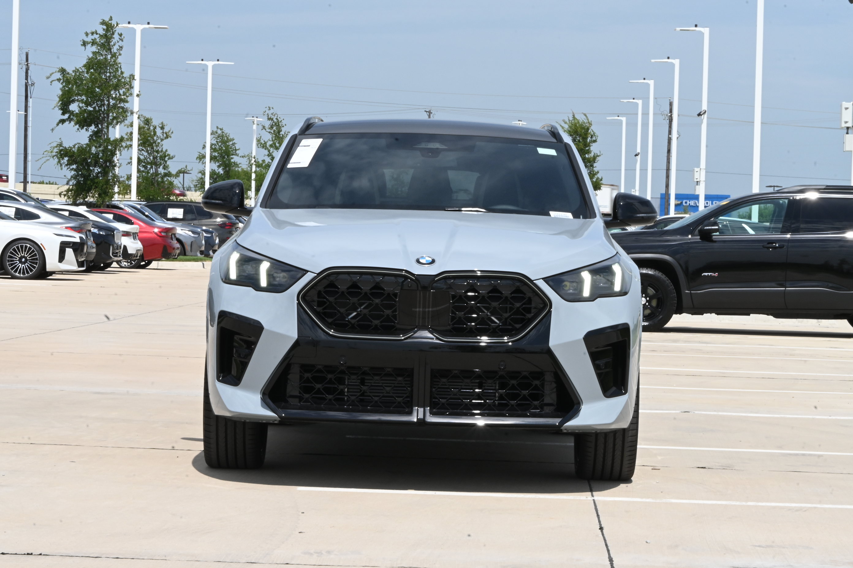 New 2026 BMW X2 xDrive28i w/ Technology Package AWD/4WD image 2