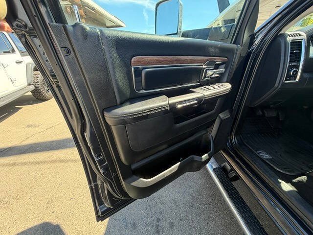 Used 2018 RAM 3500 Laramie w/ Protection Group AWD/4WD image 38