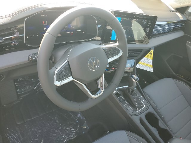 New 2027 Volkswagen Jetta SE FWD image 16