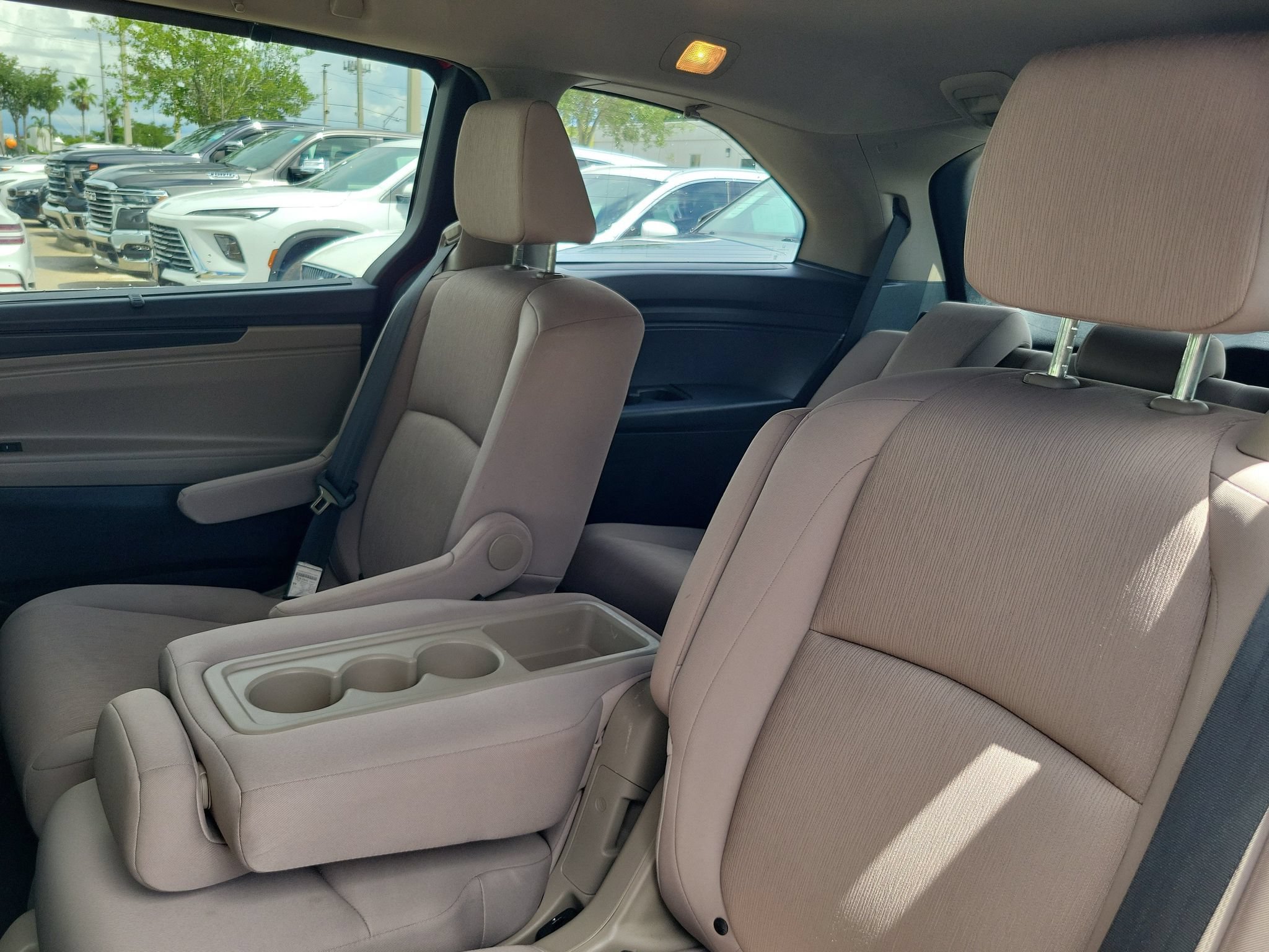 Used 2023 Honda Odyssey EX image 11