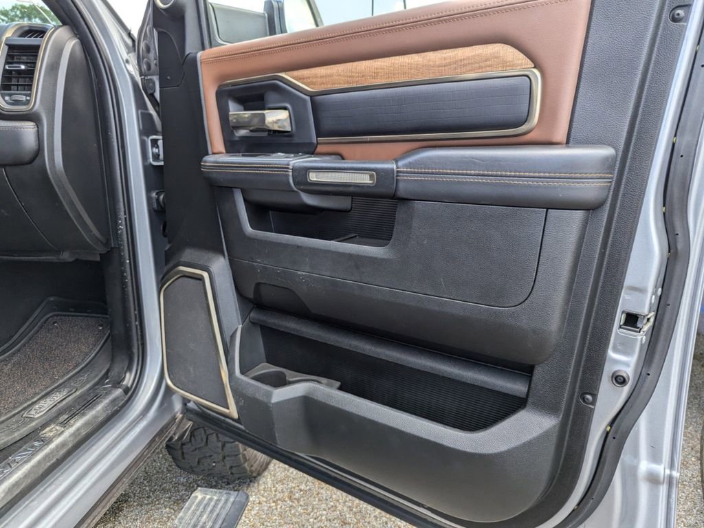 Used 2021 RAM 3500 Limited image 28