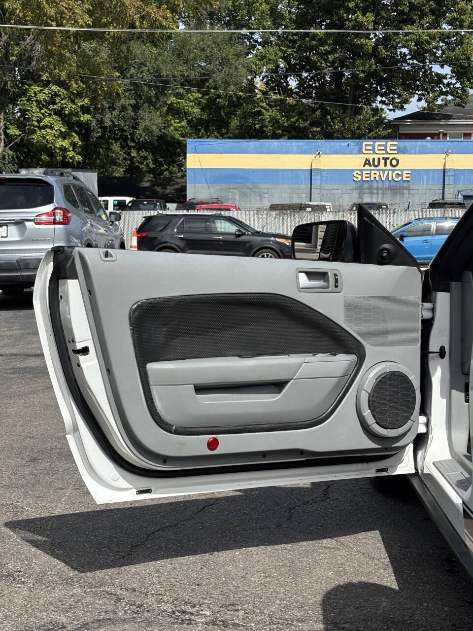 Used 2008 Ford Mustang Premium RWD image 9