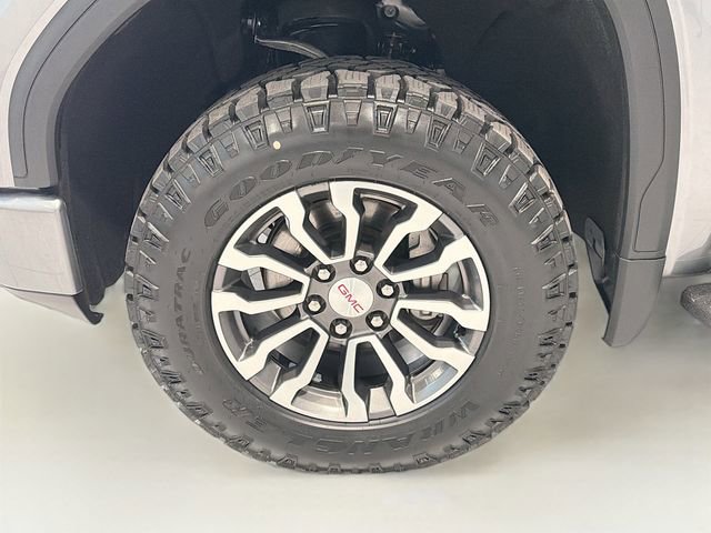 Certified 2022 GMC Sierra 1500 AT4 w/ AT4 Premium Package image 27