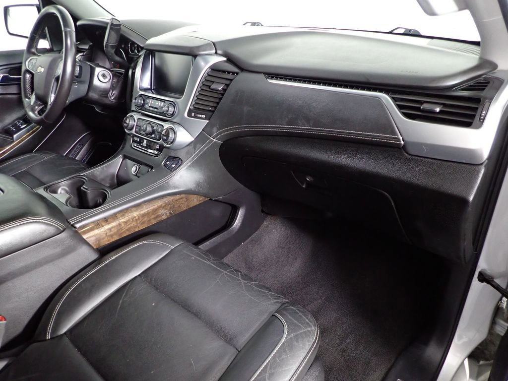 Used 2019 Chevrolet Suburban LT AWD/4WD image 42
