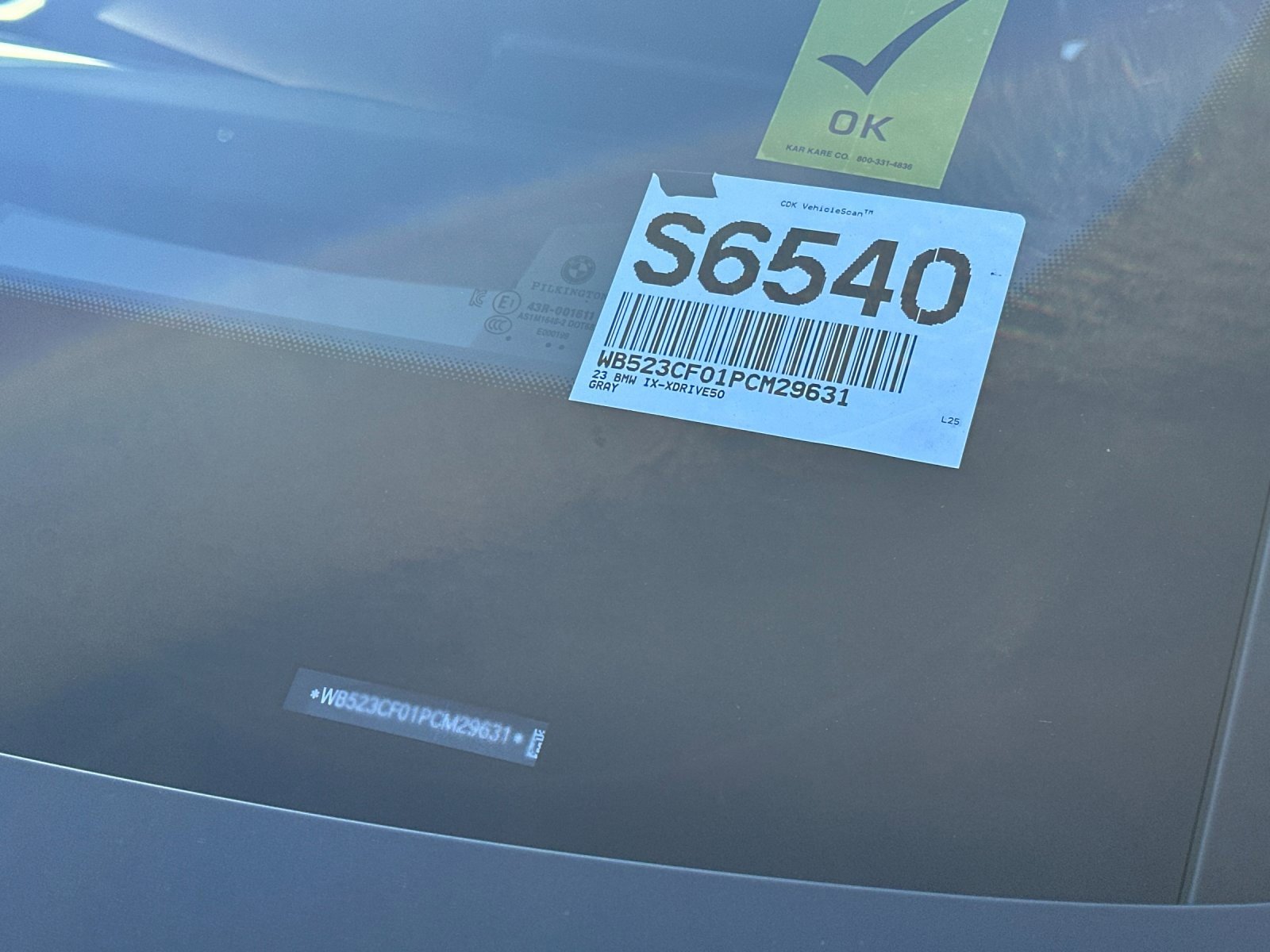 Used 2023 BMW iX xDrive50 w/ Premium Package image 29