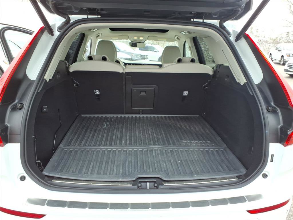 Certified 2024 Volvo XC60 T8 Plus w/ Climate Package image 13