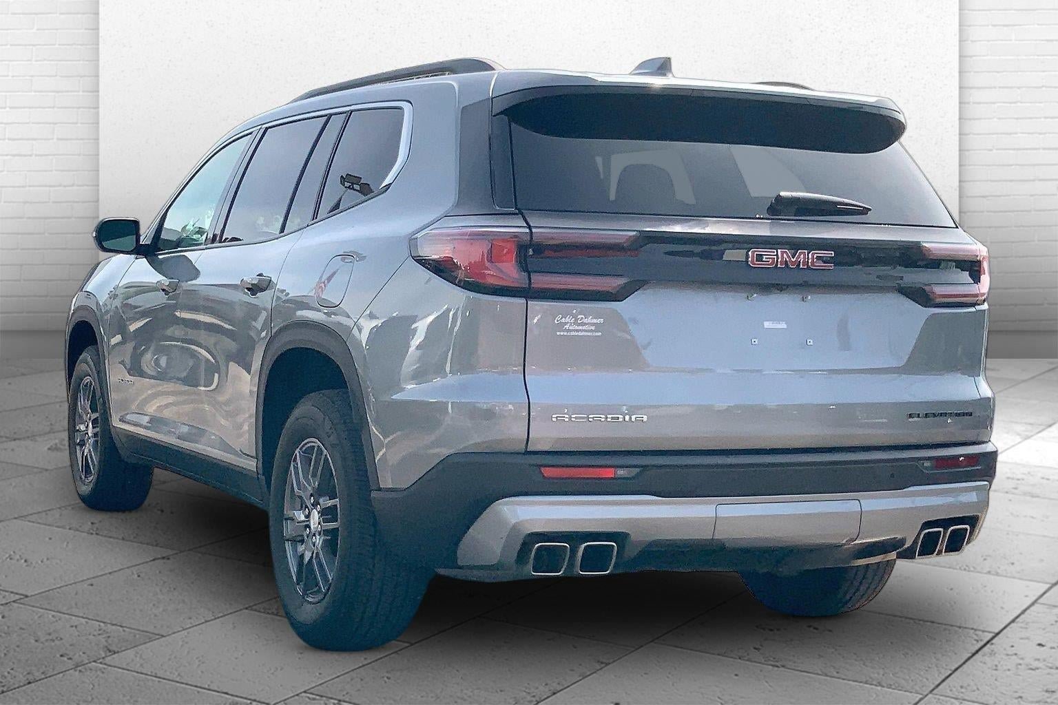 Used 2025 GMC Acadia Elevation FWD image 10
