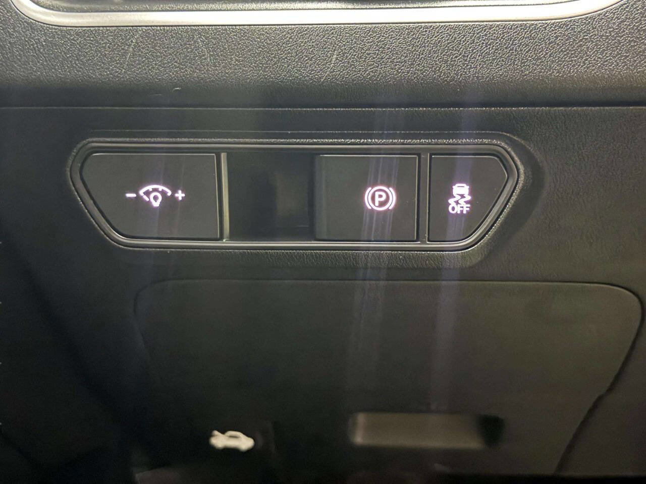 Used 2025 Kia K4 image 36