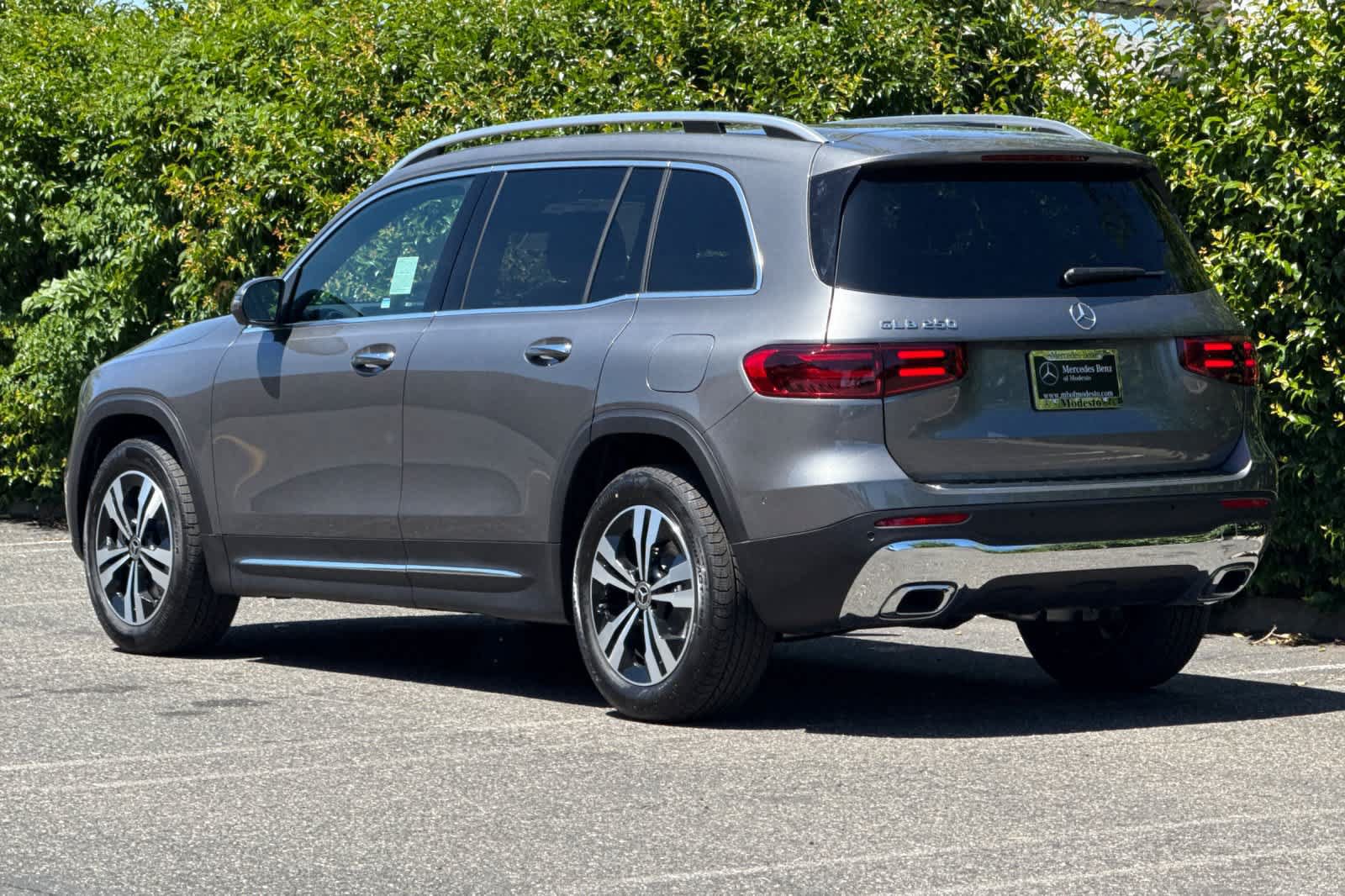 Certified 2026 Mercedes-Benz GLB 250 image 5
