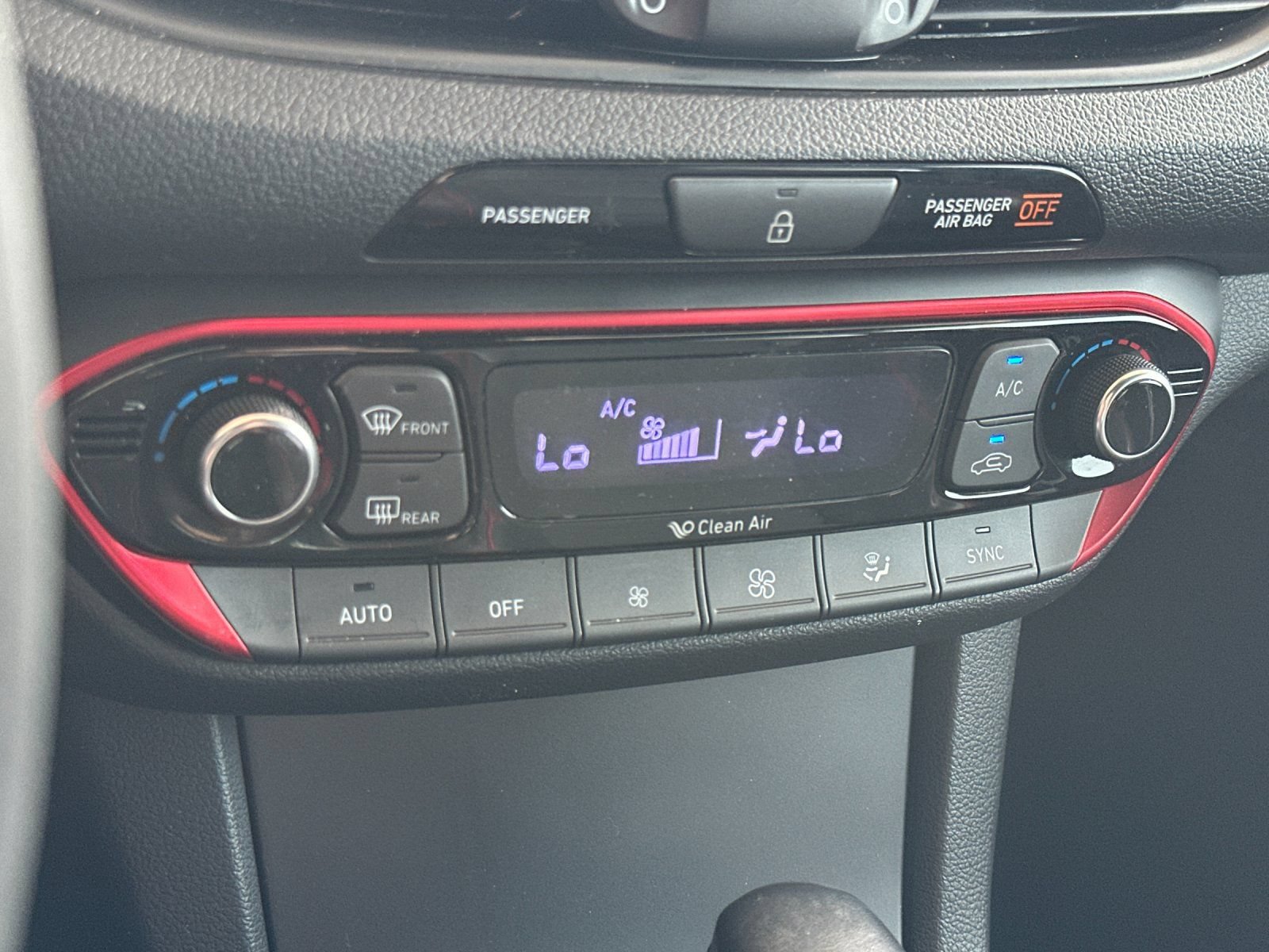 Used 2018 Hyundai Elantra GT Sport FWD image 20