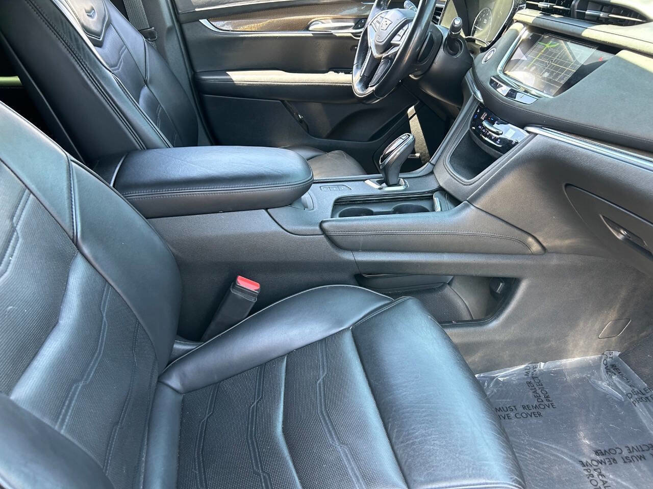 Used 2018 Cadillac XT5 Platinum w/ Driver Assist Package AWD/4WD image 12