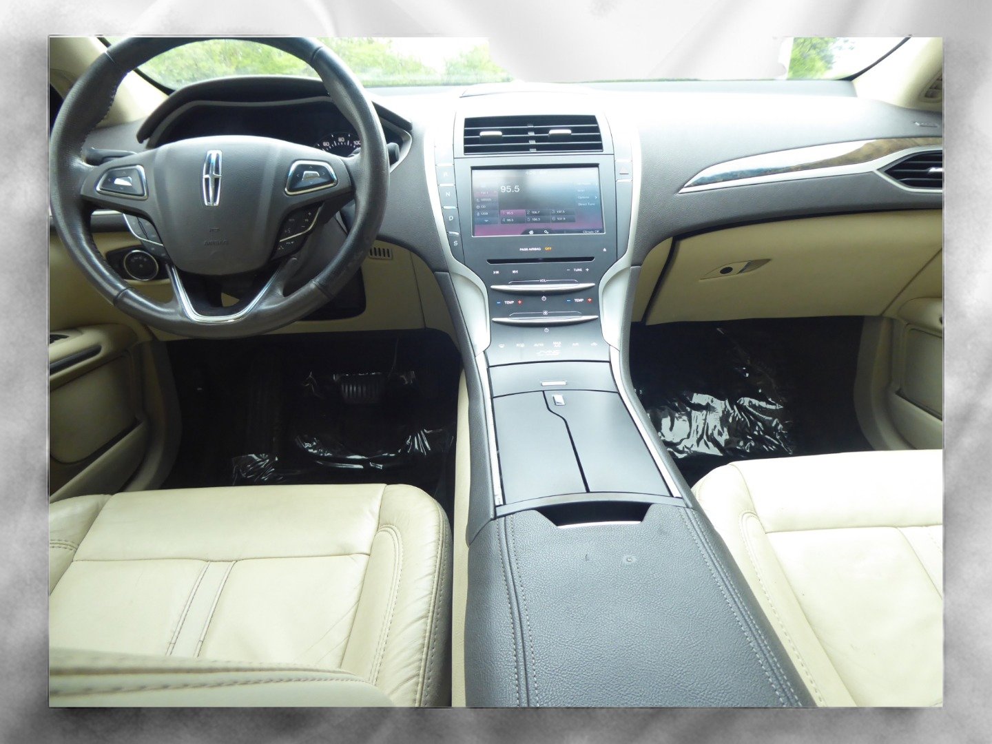 Used 2014 Lincoln MKZ w/ Equipment Group 101A Select image 20