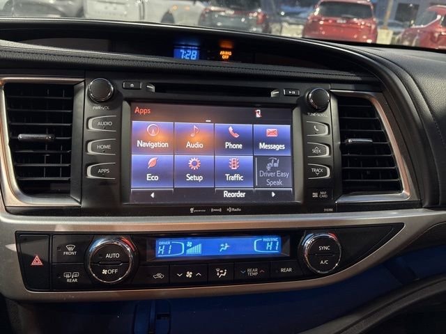 Used 2019 Toyota Highlander SE image 15
