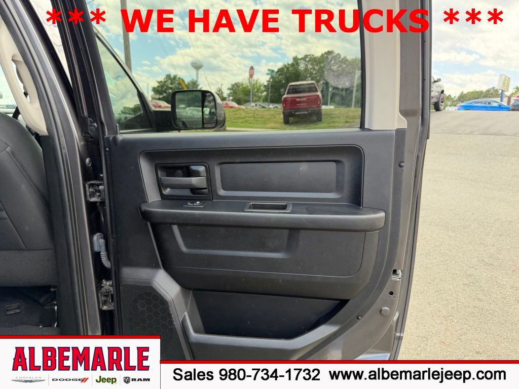 Used 2022 RAM 1500 Classic Tradesman RWD image 35