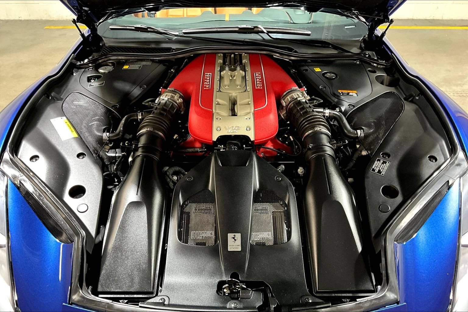 Used 2022 Ferrari 812 GTS RWD image 24
