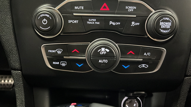 Used 2017 Dodge Charger R/T Scat Pack RWD image 17