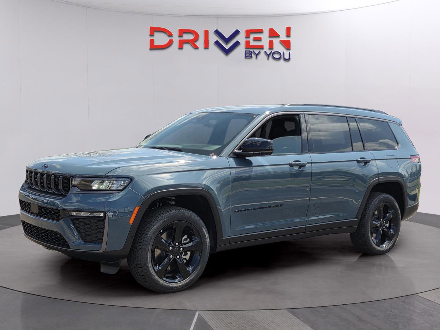 New 2026 Jeep Grand Cherokee L Limited image 1