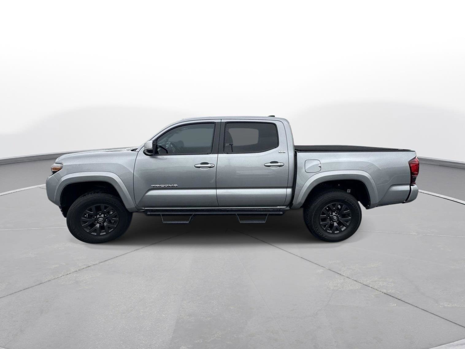 Certified 2023 Toyota Tacoma SR5 w/ Technology Package AWD/4WD image 9