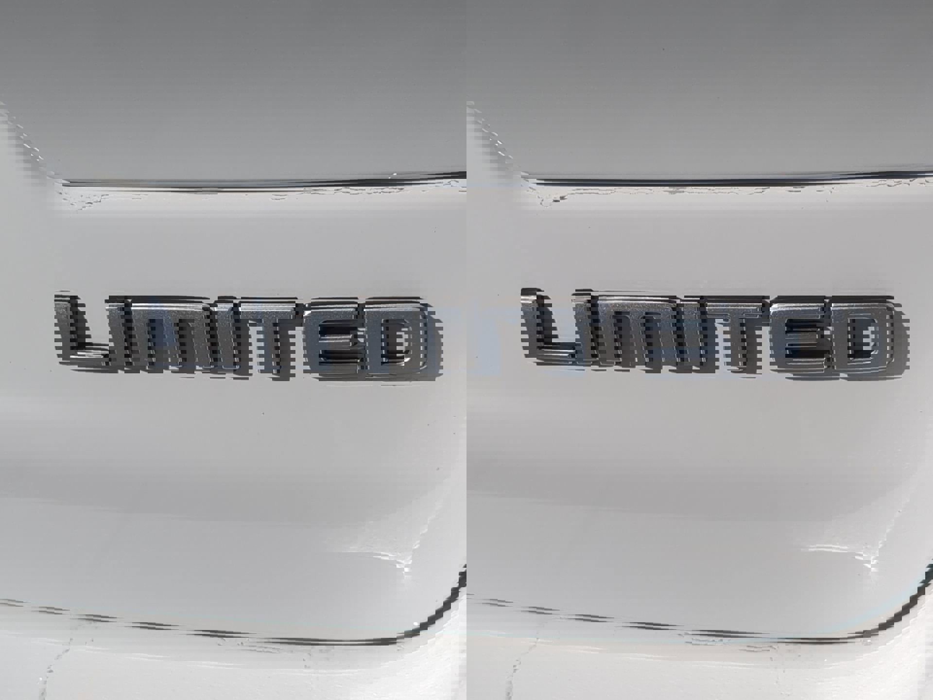 Used 2025 Jeep Grand Cherokee Limited w/ Trailer Tow Package image 40