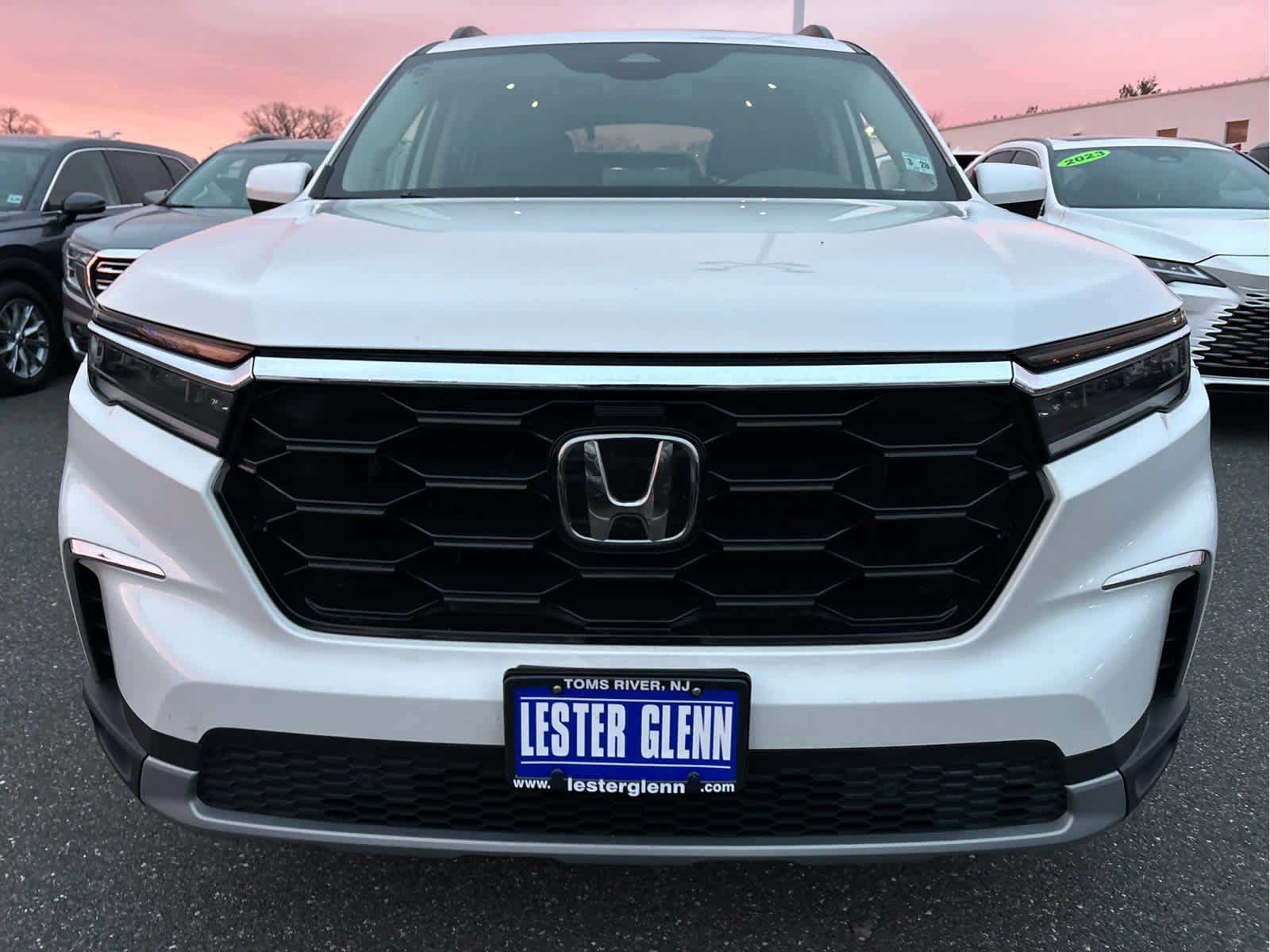 Used 2023 Honda Pilot Touring image 4