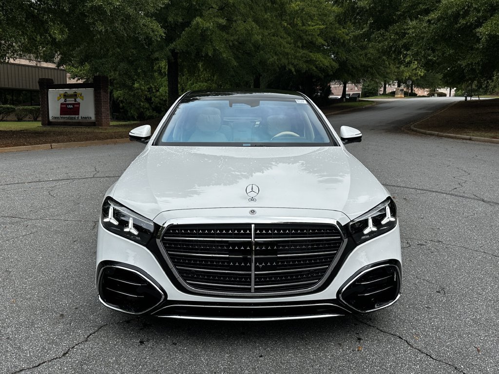 New 2027 Mercedes-Benz S 580 4MATIC Sedan image 3