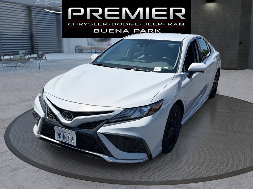 Used 2024 Toyota Camry XSE FWD image 1