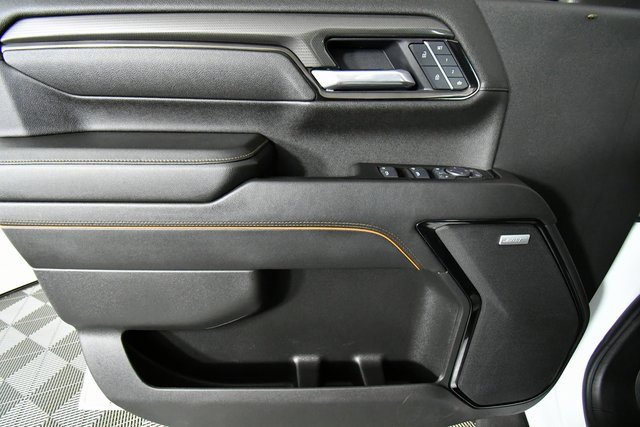 Used 2025 GMC Sierra 2500 AT4 w/ AT4 Premium Plus Package image 22