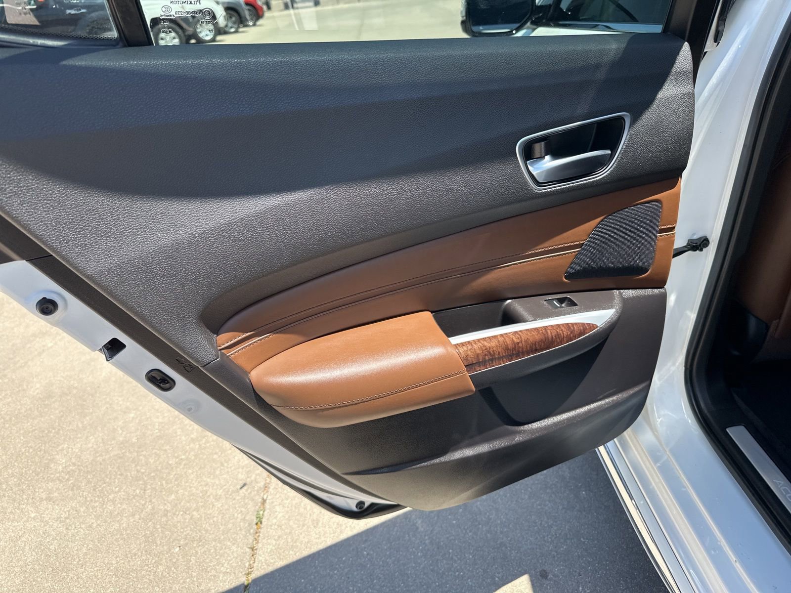 Used 2020 Acura TLX V6 w/ Technology Package image 17