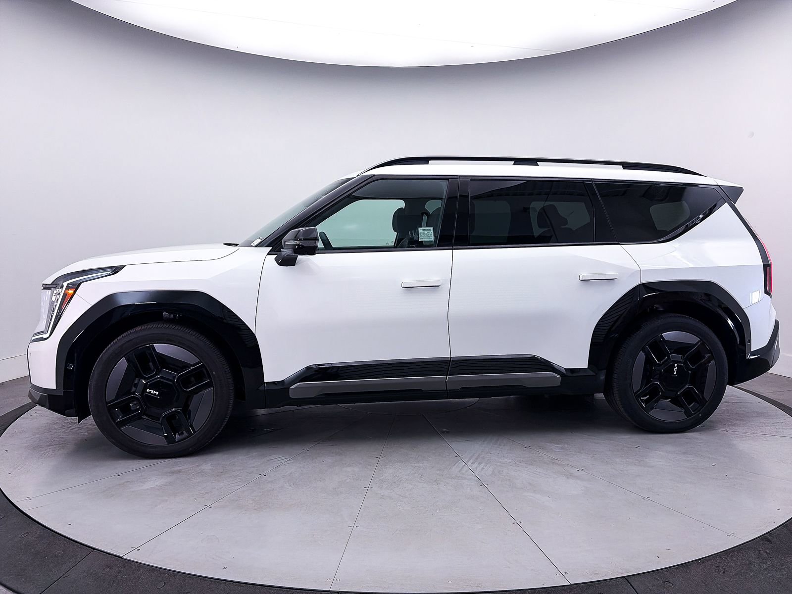 Used 2024 Kia EV9 GT-Line AWD/4WD image 46