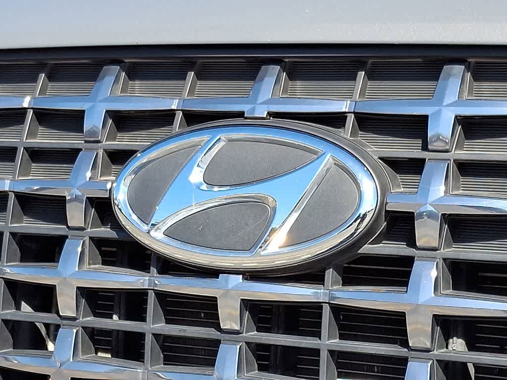 Used 2021 Hyundai Venue SEL FWD image 29