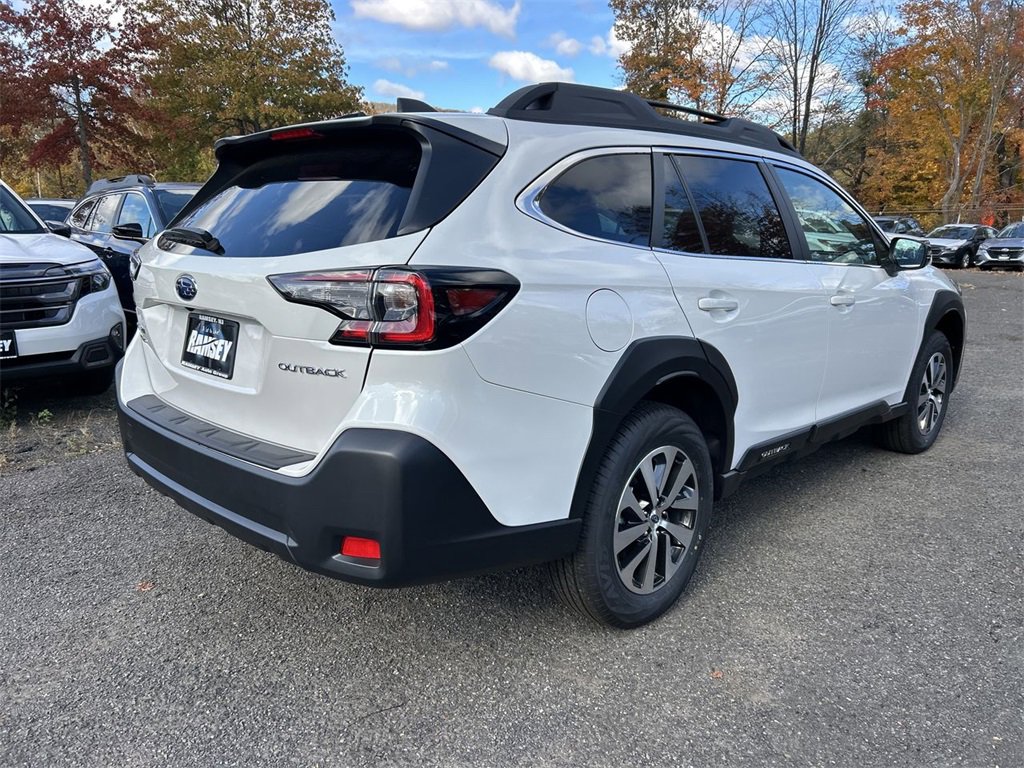 New 2025 Subaru Outback Premium image 8