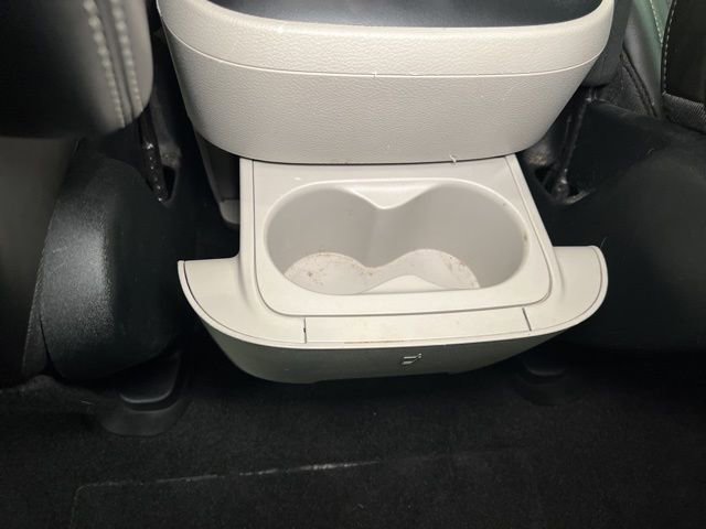 Used 2024 Chrysler Pacifica Limited FWD image 56