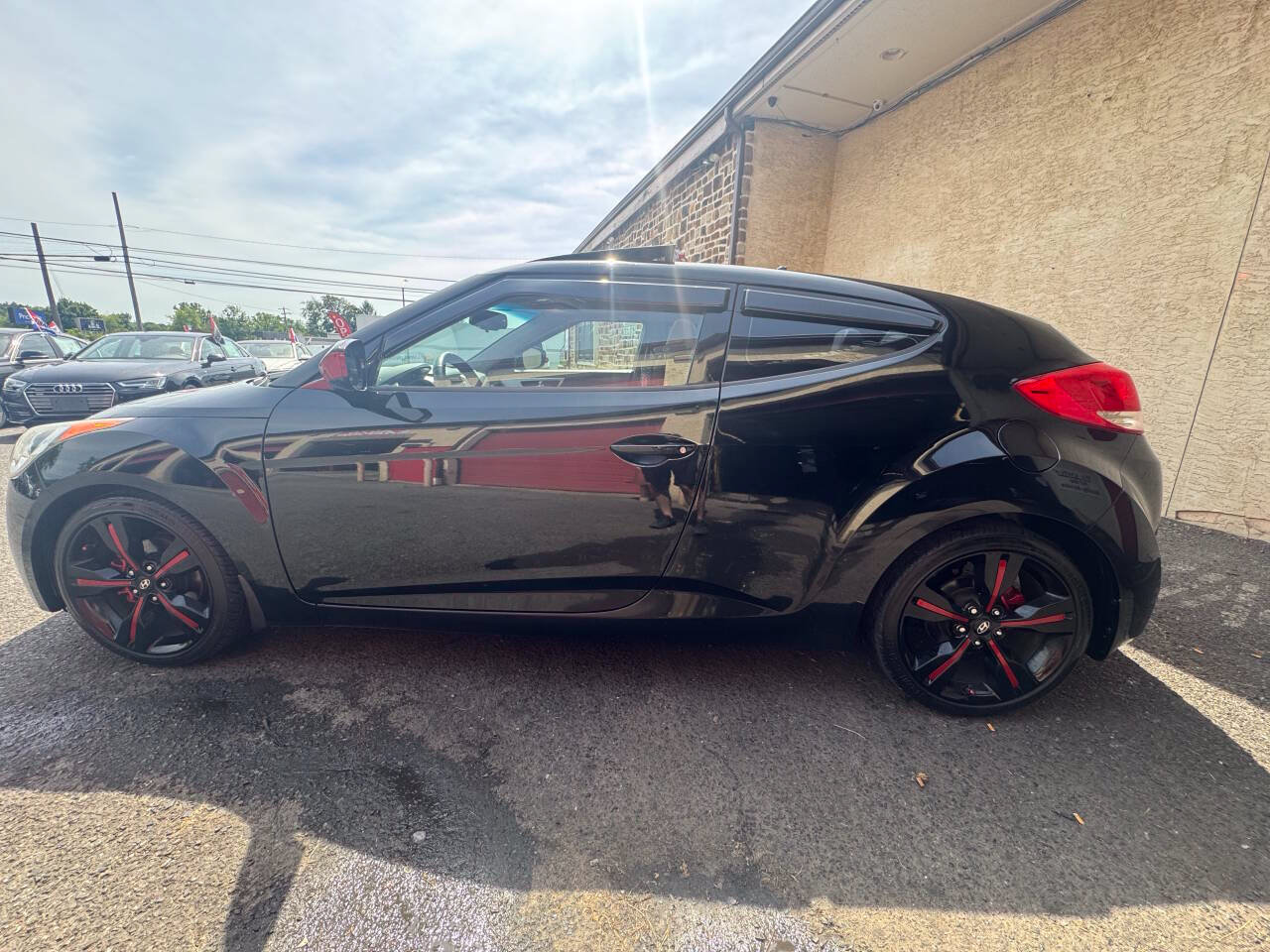 Used 2013 Hyundai Veloster w/ Style Pkg FWD image 3