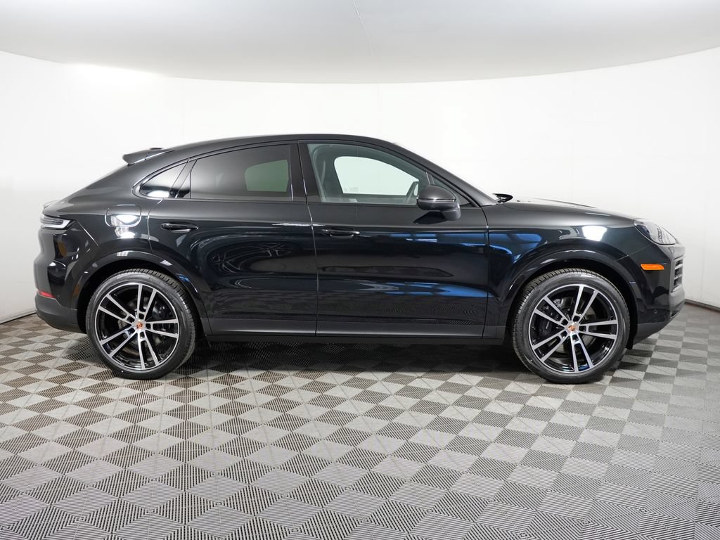 Certified 2026 Porsche Cayenne Coupe AWD/4WD image 8