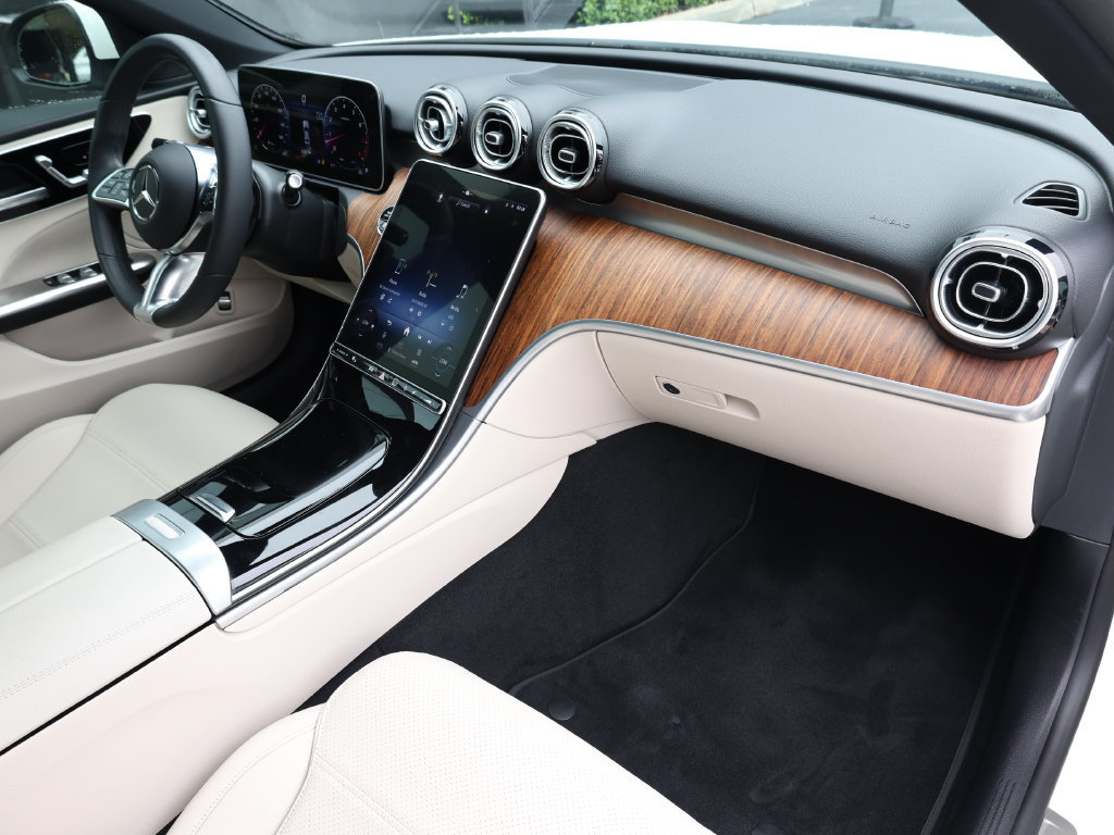 Used 2023 Mercedes-Benz C 300 Sedan image 22