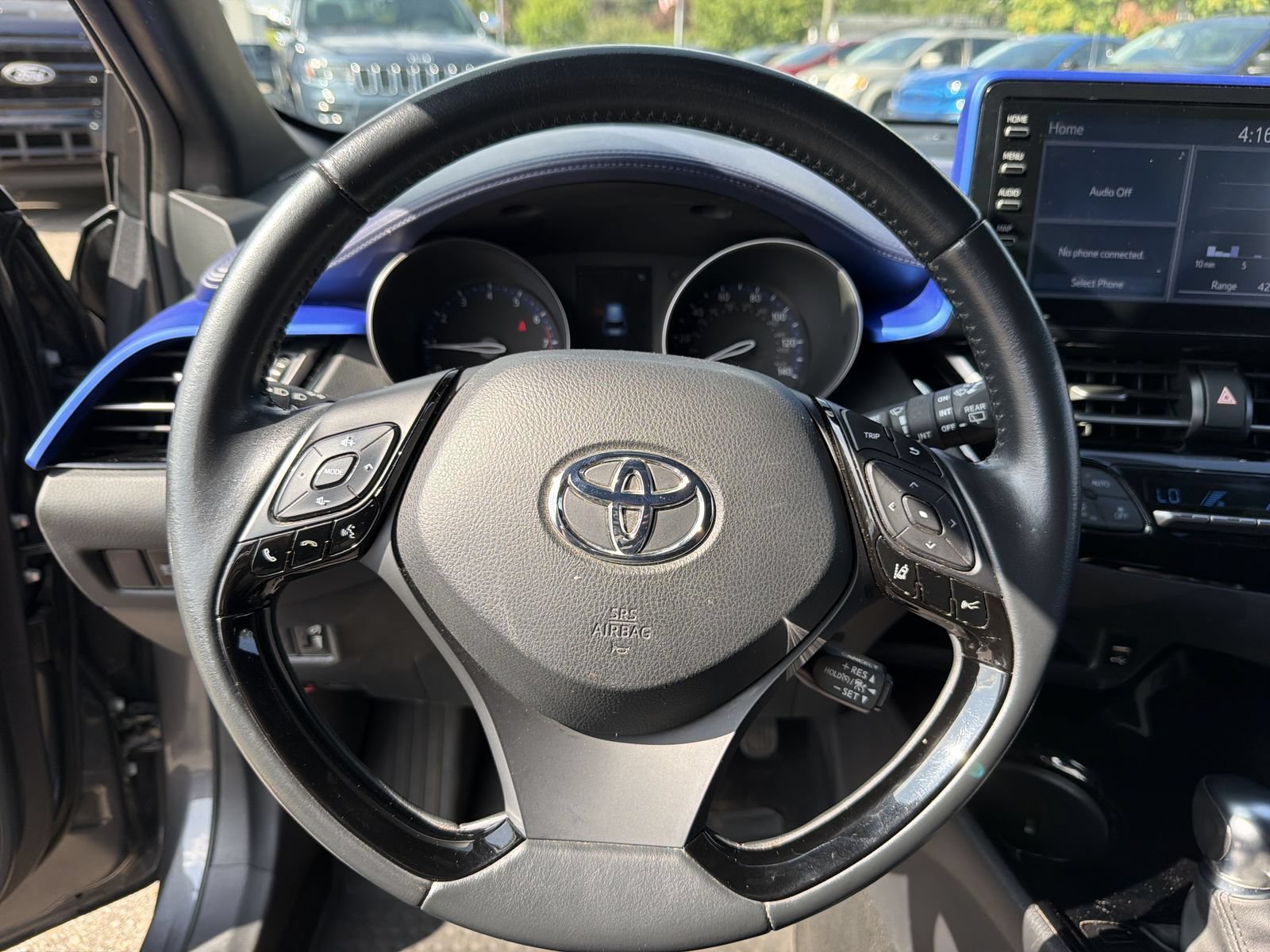 Used 2022 Toyota C-HR XLE FWD image 22