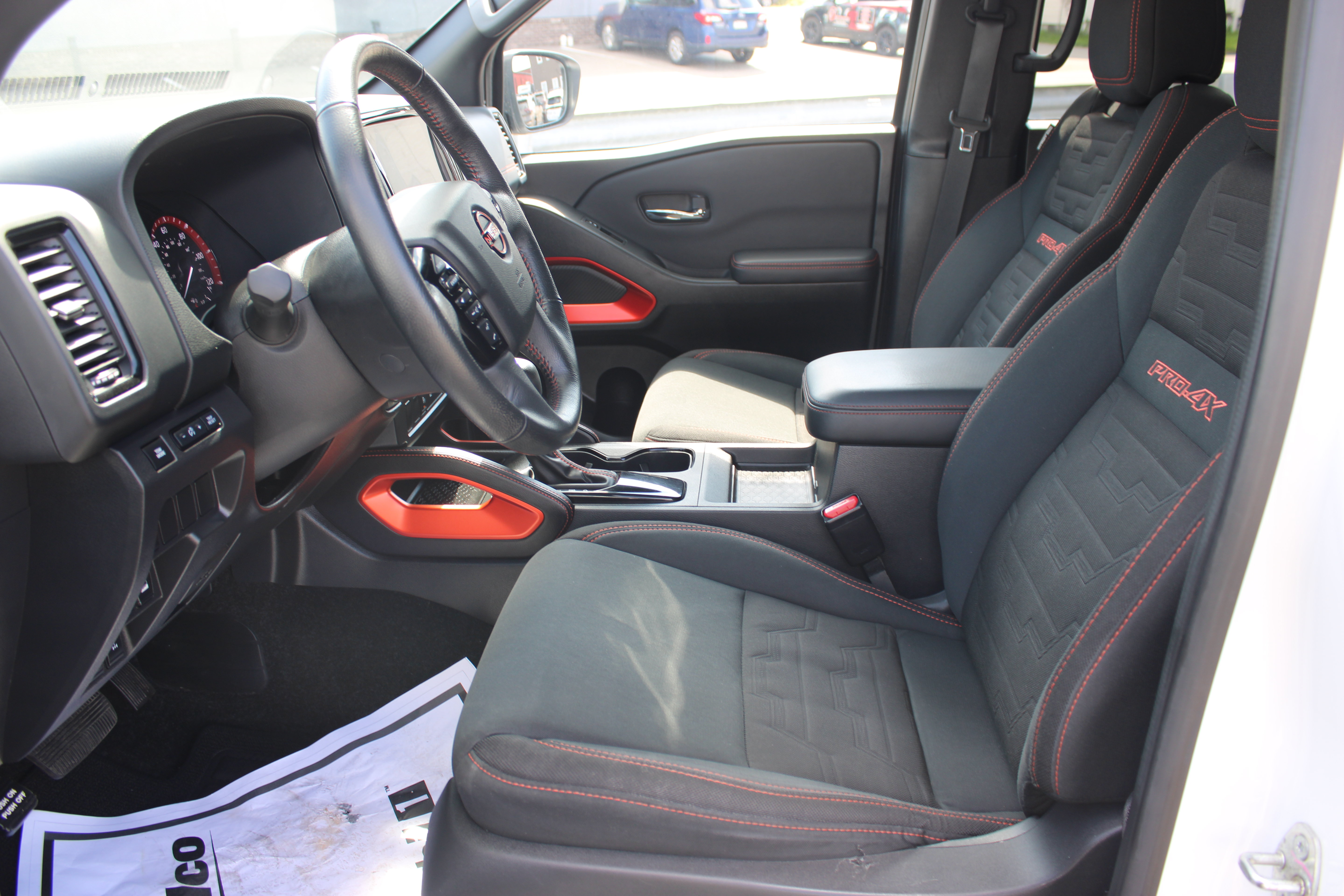 Certified 2022 Nissan Frontier PRO-4X w/ Technology Package AWD/4WD image 12