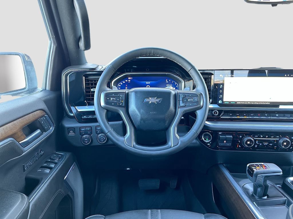 Used 2024 Chevrolet Silverado 1500 High Country w/ High Country Premium Package image 24