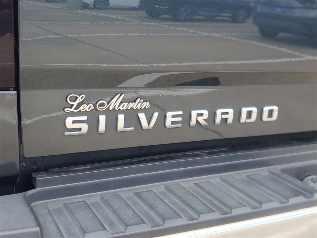 Used 2017 Chevrolet Silverado 2500 LT w/ Texas Edition image 5
