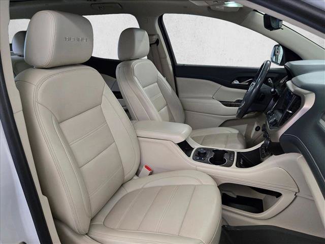 Used 2022 GMC Acadia Denali w/ Denali Ultimate Package FWD image 22